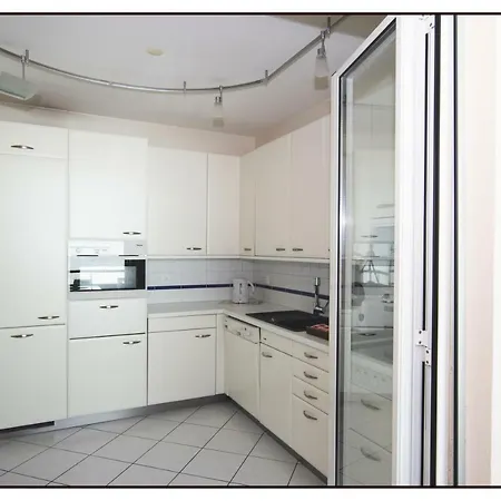 Schoene Mit Panoramablick Апартаменты *