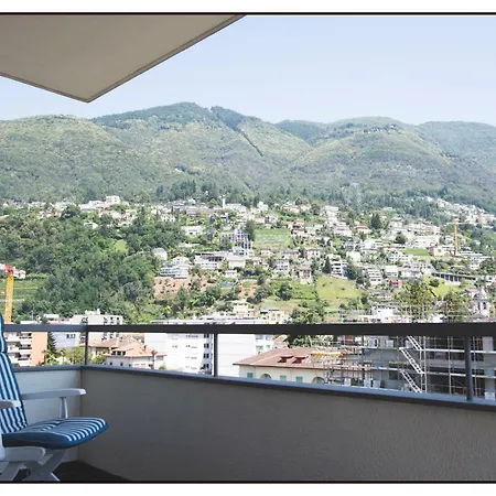 Schoene Mit Panoramablick Apartman