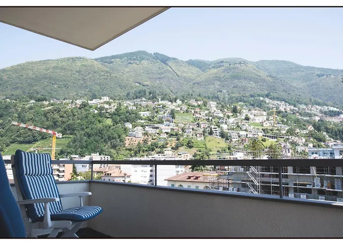 Schoene Mit Panoramablick Apartman