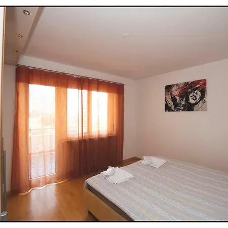 아파트 Schoene Mit Panoramablick 로카르노